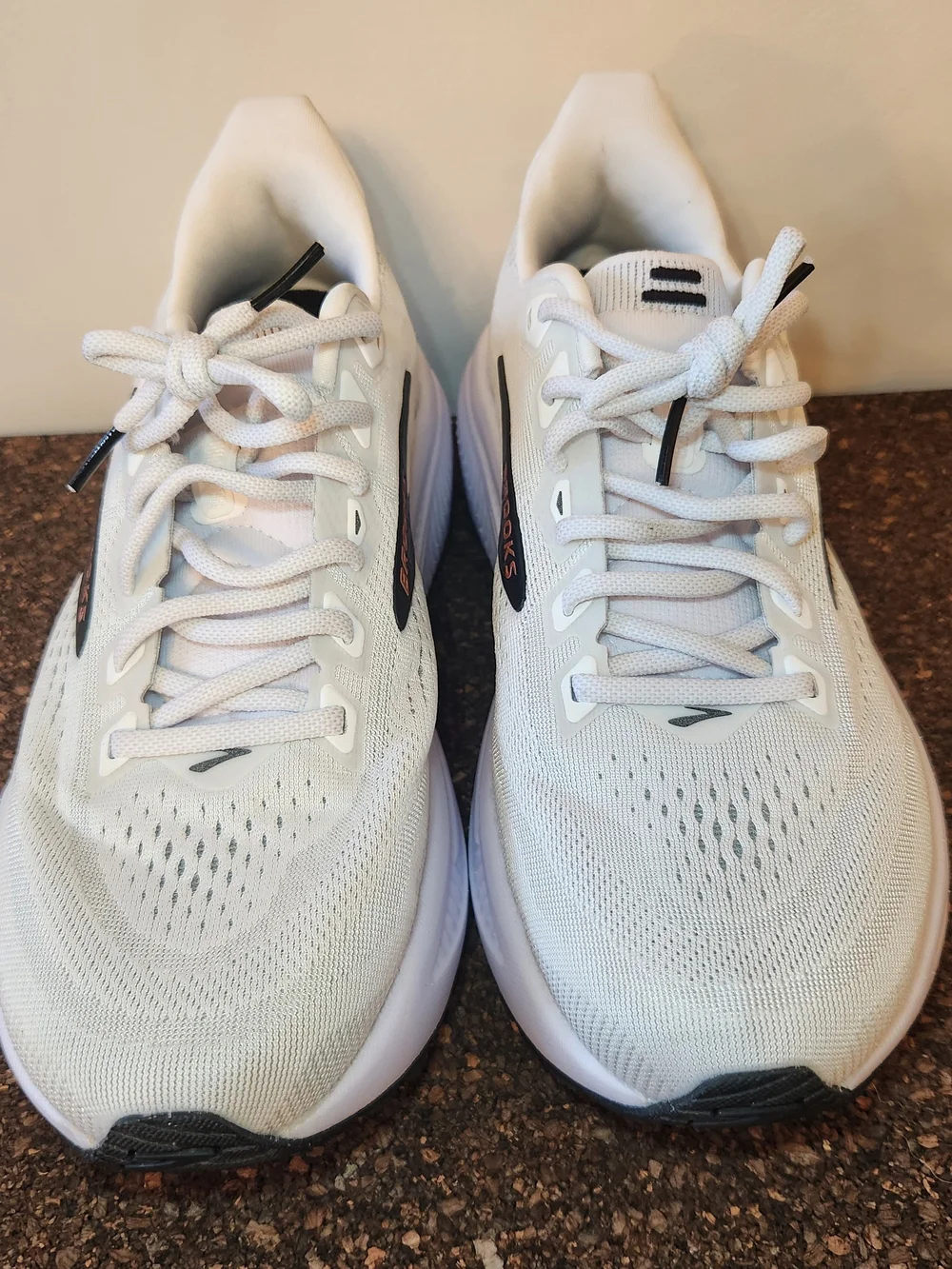 Brooks Ghost 18 Running Shoes Womens Size 8 Wide